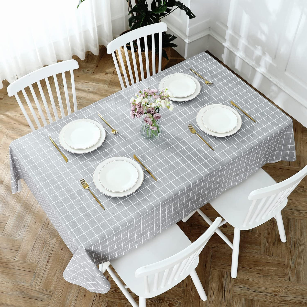 Romanstile Checkered Vinyl Tablecloth, Rectangle 54 x 78, Grey