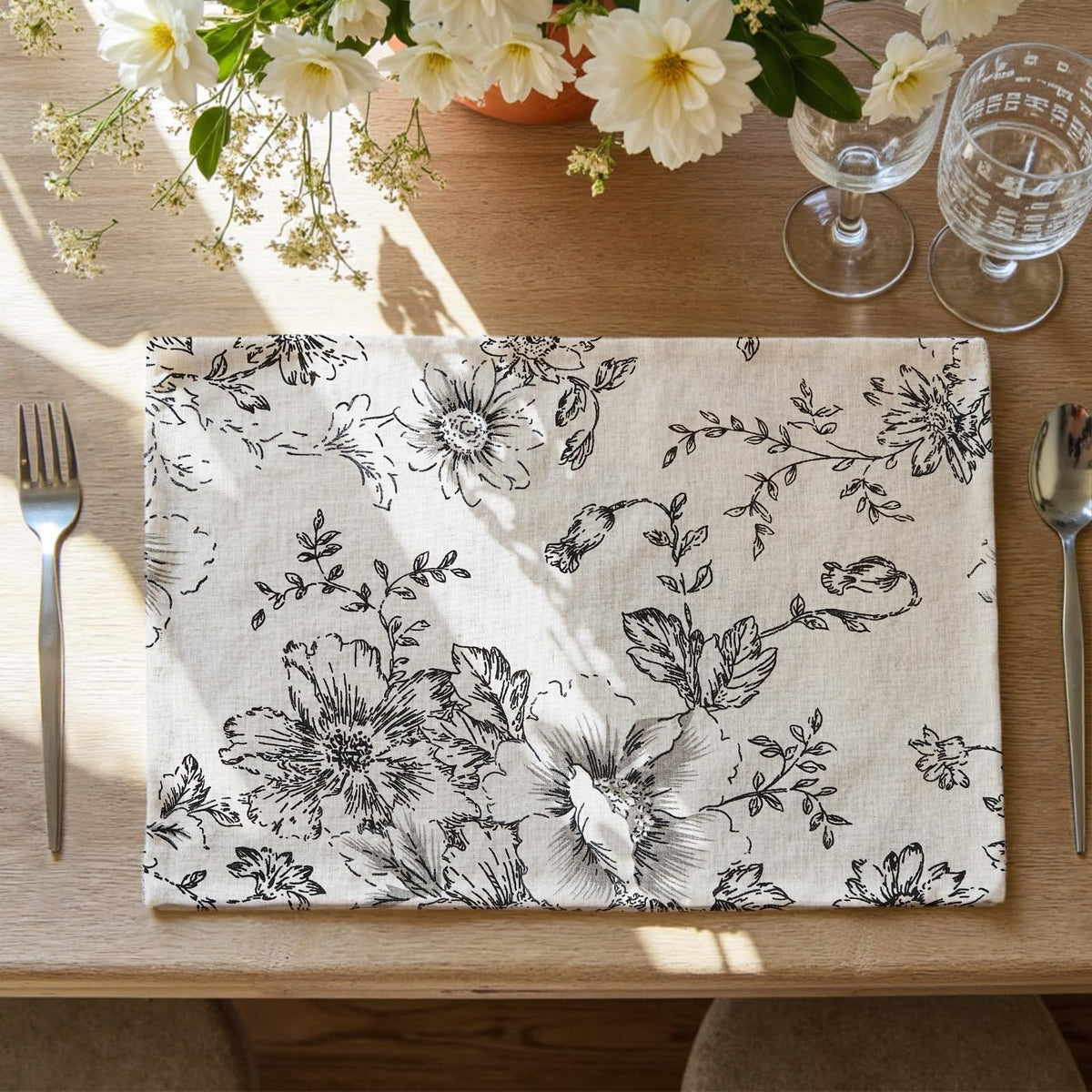 JINCHAN Sliva Linen Floral Placemats Set of 4 Farmhouse 13x19 Sage Green